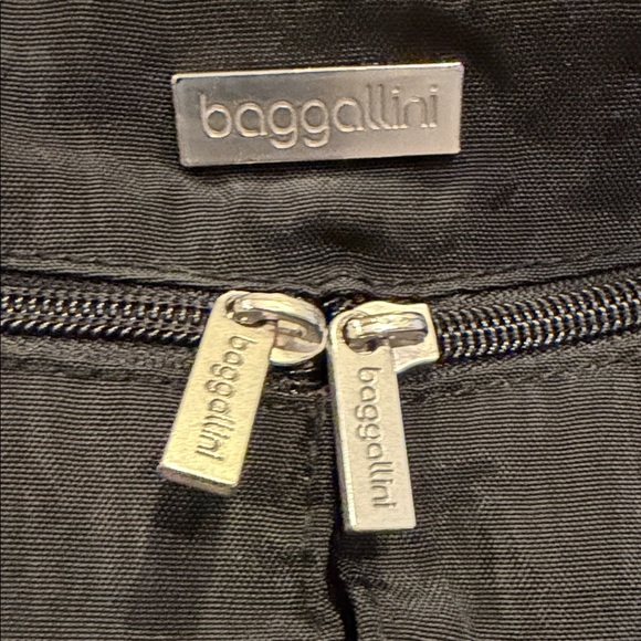 Baggallini Black Purse/Crossbody Bag Travel - Picture 2 of 13
